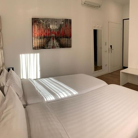 Ramel Hotel Tirana Buitenkant foto