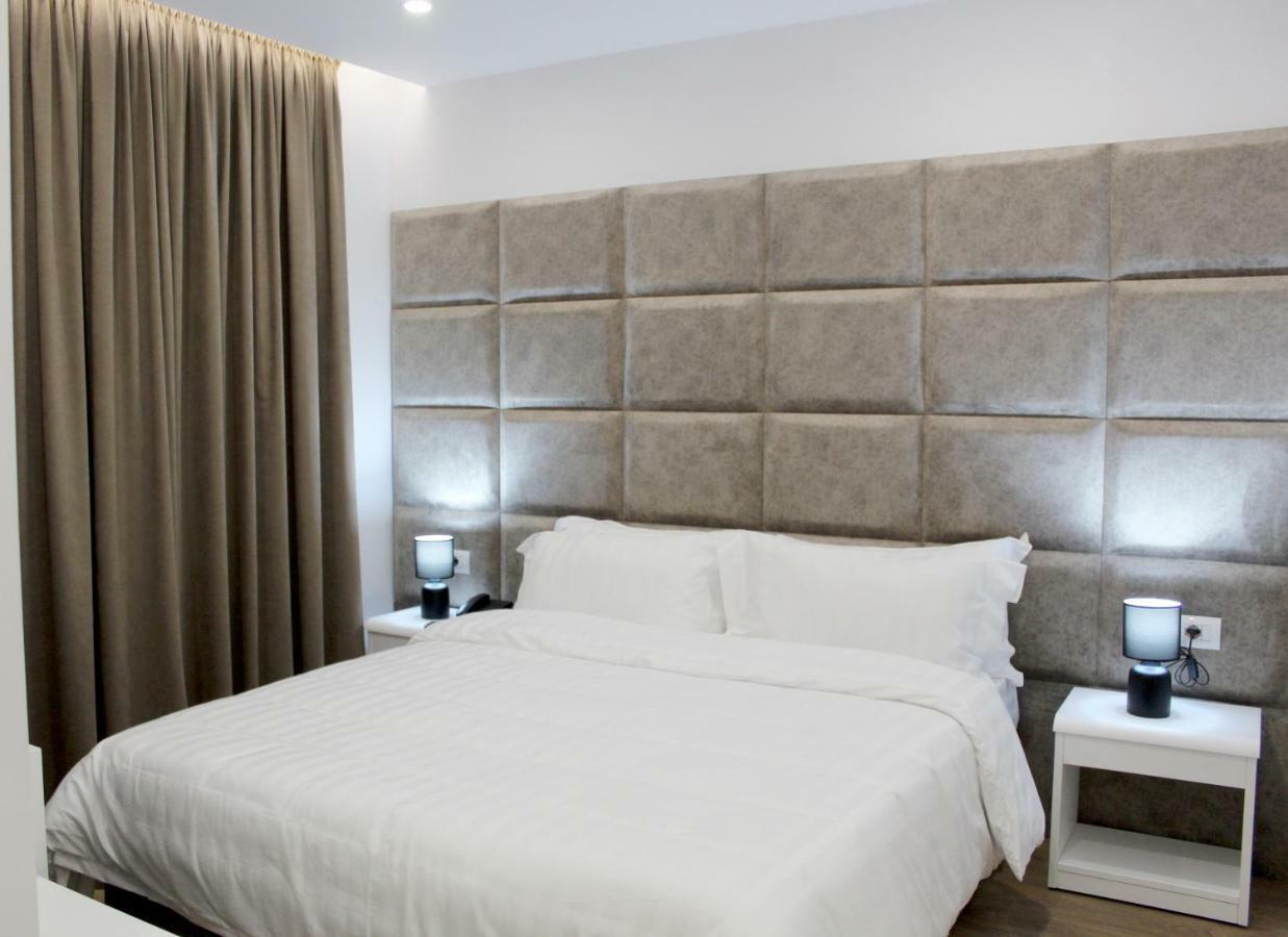 Ramel Hotel Tirana Buitenkant foto