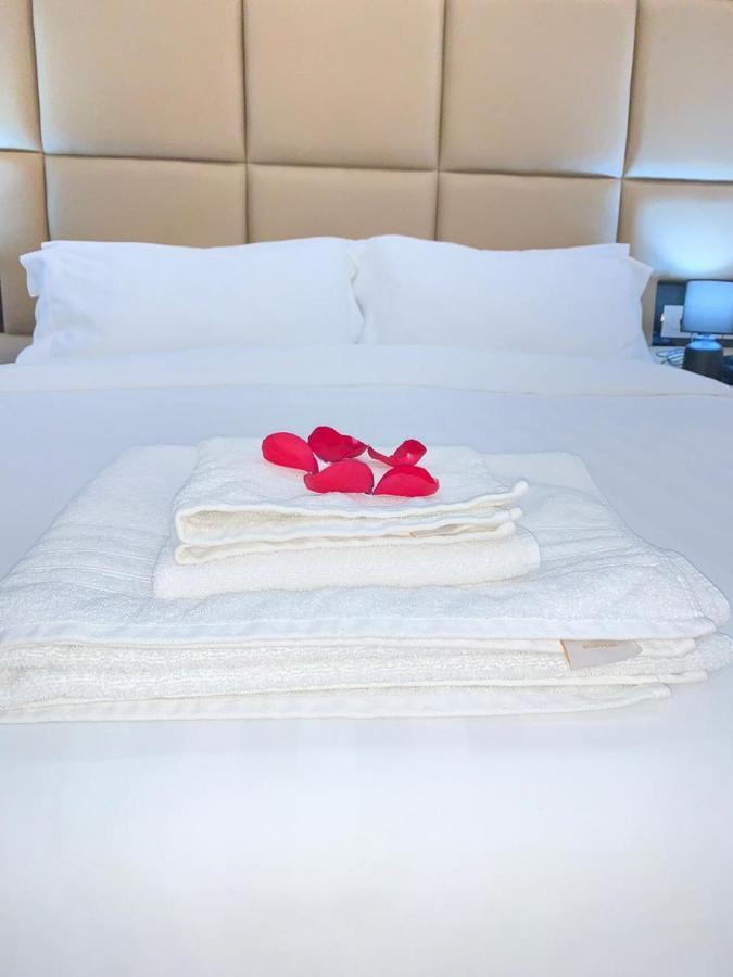 Ramel Hotel Tirana Buitenkant foto